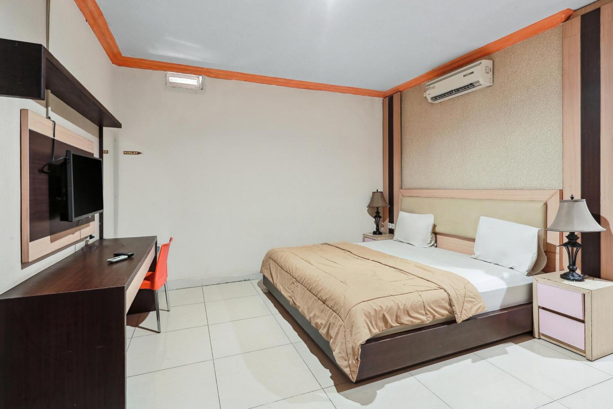 Collection O 93163 Hotel Grand Kartika Pare-Pare Exterior photo