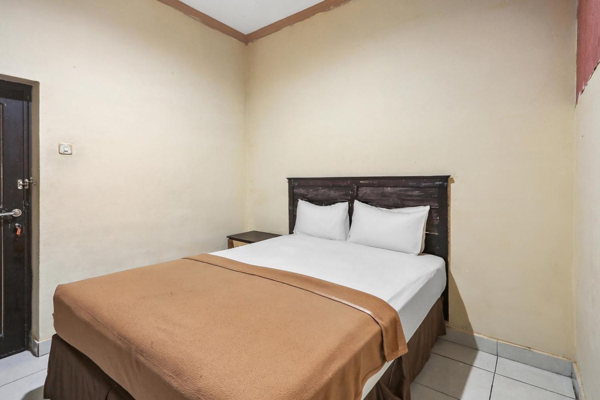 Collection O 93163 Hotel Grand Kartika Pare-Pare Exterior photo